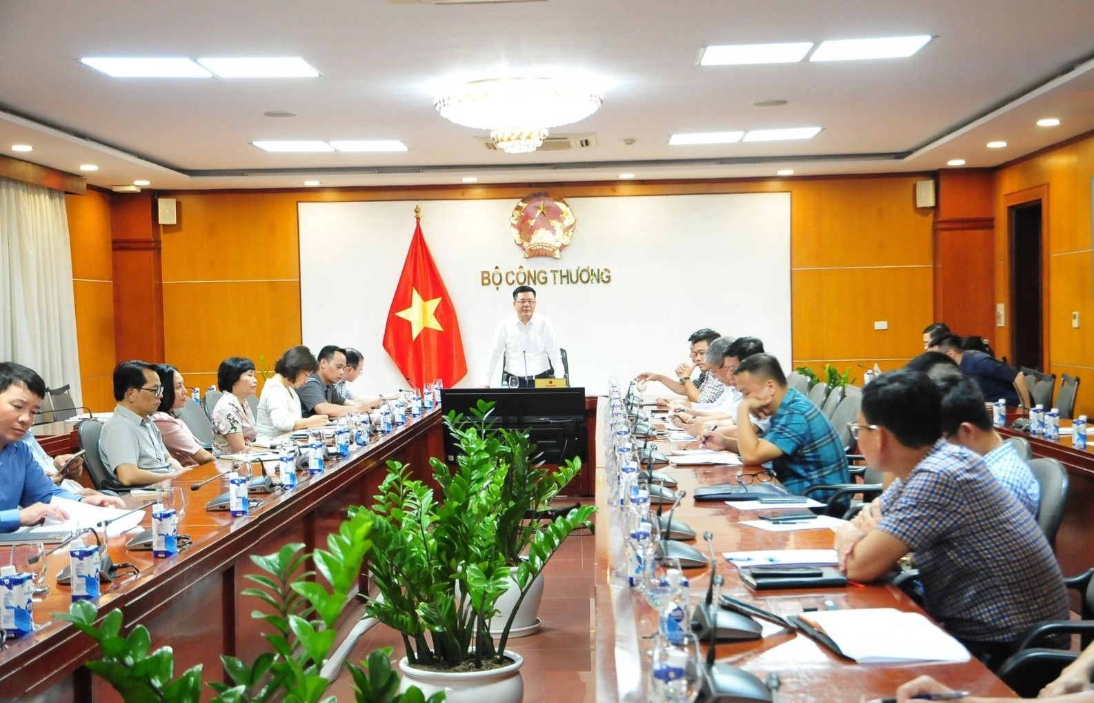 Petroleum supply must not be disrupted in any scenarios