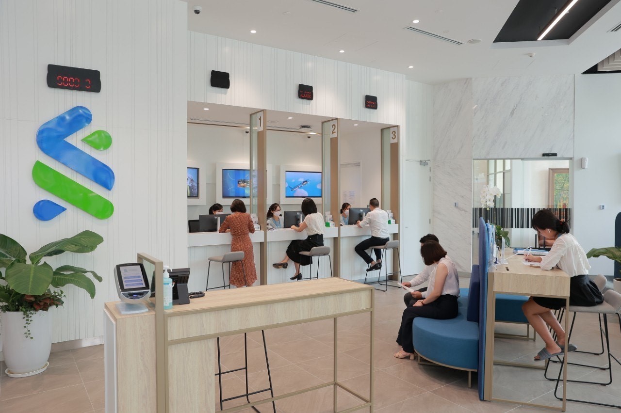 Standard Chartered Vietnam recognised for excellence in Fund administration and Custody services