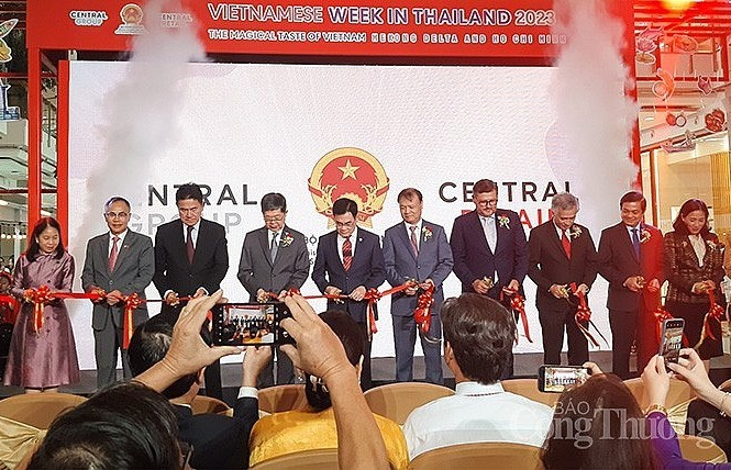 Sixth Vietnamese Goods Week opens in Bangkok
