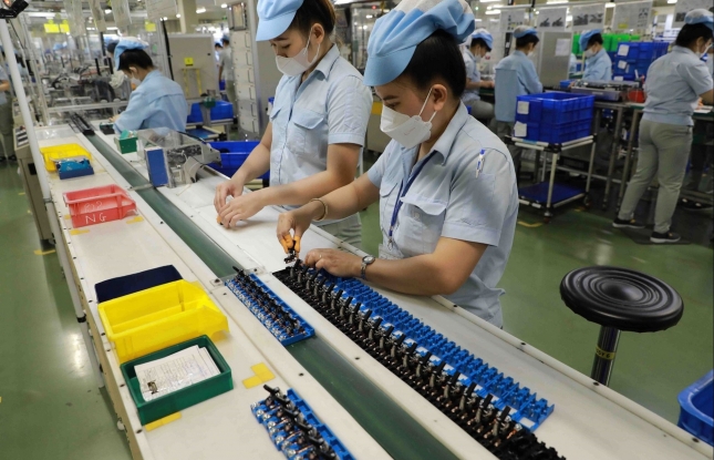 Trade relations highlight Vietnam-Singapore strategic partnership