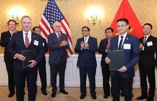 PM calls on US semiconductor firms to invest more in Vietnam