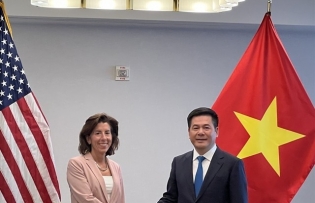 Vietnamese trade minister urges US to recognise Việt Nam