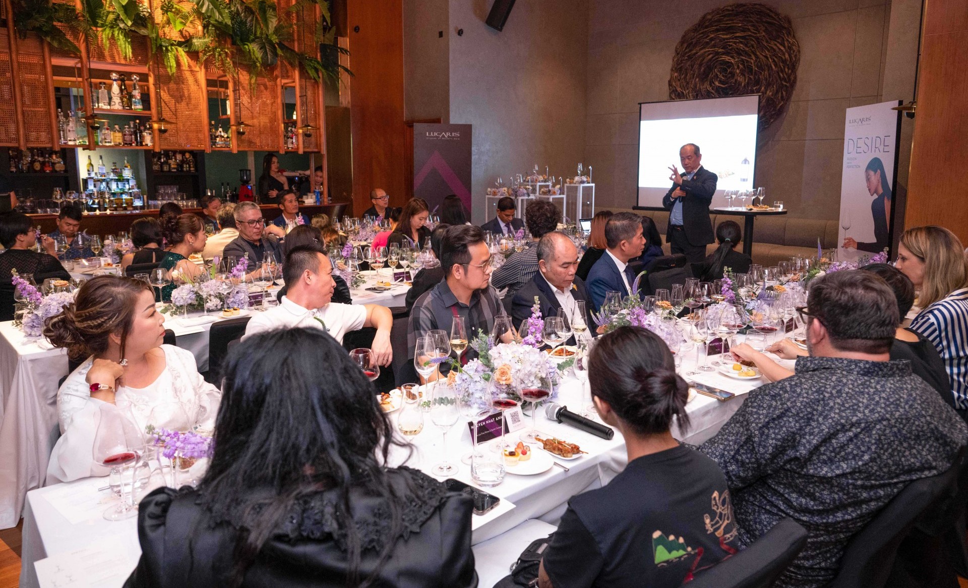 Lucaris impresses connoisseurs with premium crystal glass experience
