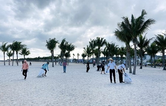 Efforts made for a green Ha Long city