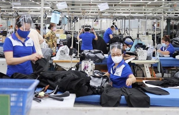 Việt Nam employers target “above market” benefit strategies to win talent war
