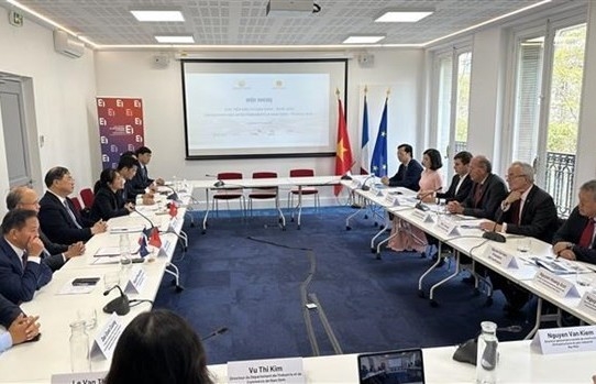 Nam Dinh promotes trade, investment with French businesses
