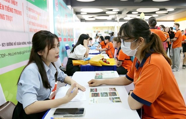 Year-end labour market predicted to witness bright spots