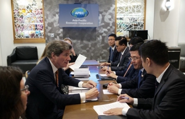Minister has working session with US official on energy, industry development
