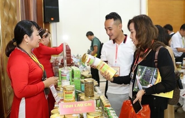 Over 600 transactions recorded at Việt Nam-China International Trade Fair