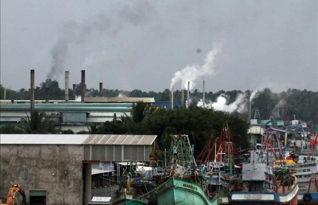 Developing the carbon market is key to green transition