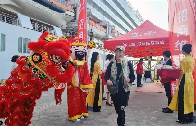 Quảng Ninh welcomes first Chinese cruise ship tourists in 2023