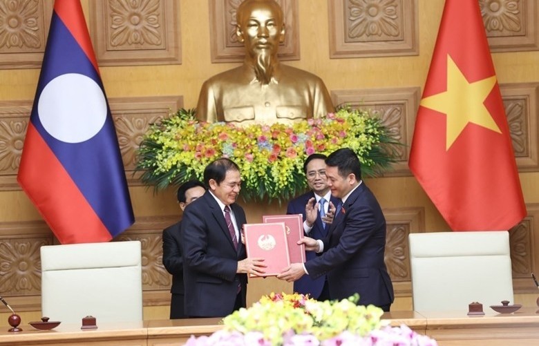 Vietnam, Laos boost energy cooperation