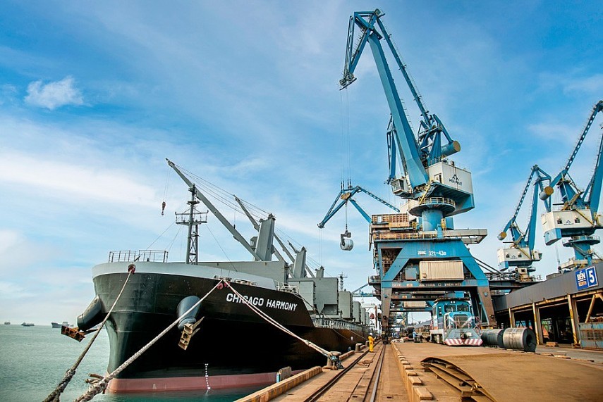 Steel exports overcome barriers