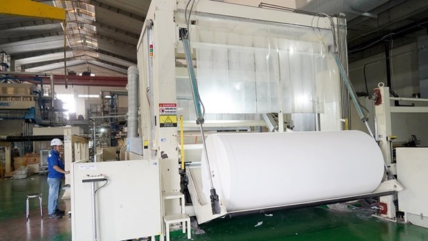 Xuan Mai Paper Company Limited in the Hiep Phuoc Industrial Park uses modern machinery to achieve cleaner production and reduce emissions (Photo: nhandan.vn)