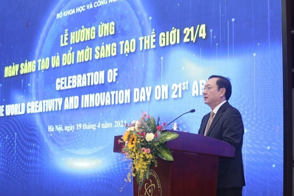 Minister of Science and Technology Huynh Thanh Dat addresses the event (Photo: VNA)
