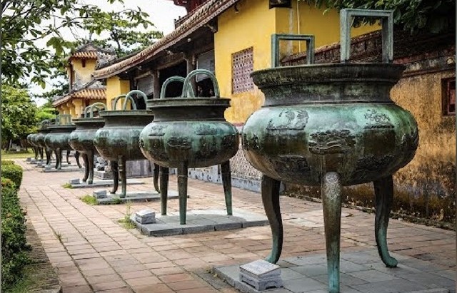 nguyen dynasty urns in hue make it to the unesco memory of the world list
