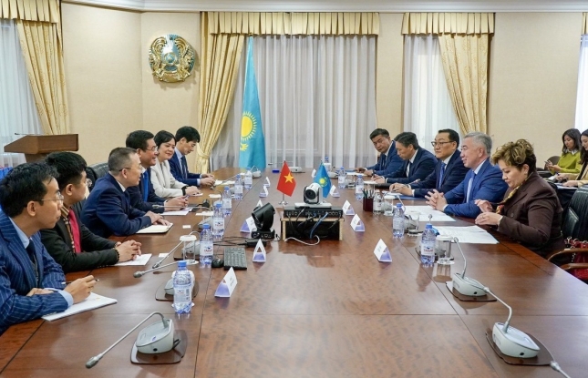 Vietnam, Kazakhstan boost cooperation in new areas