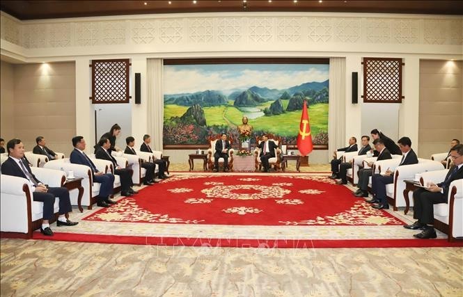 Lao leaders hail cooperation between Lao, Vietnam public security ministries