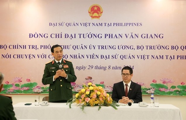 Việt Nam, Philippines eye pragmatic defense ties