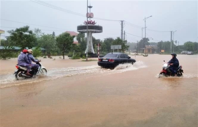 Typhoon Trami makes landfall in central Vietnam