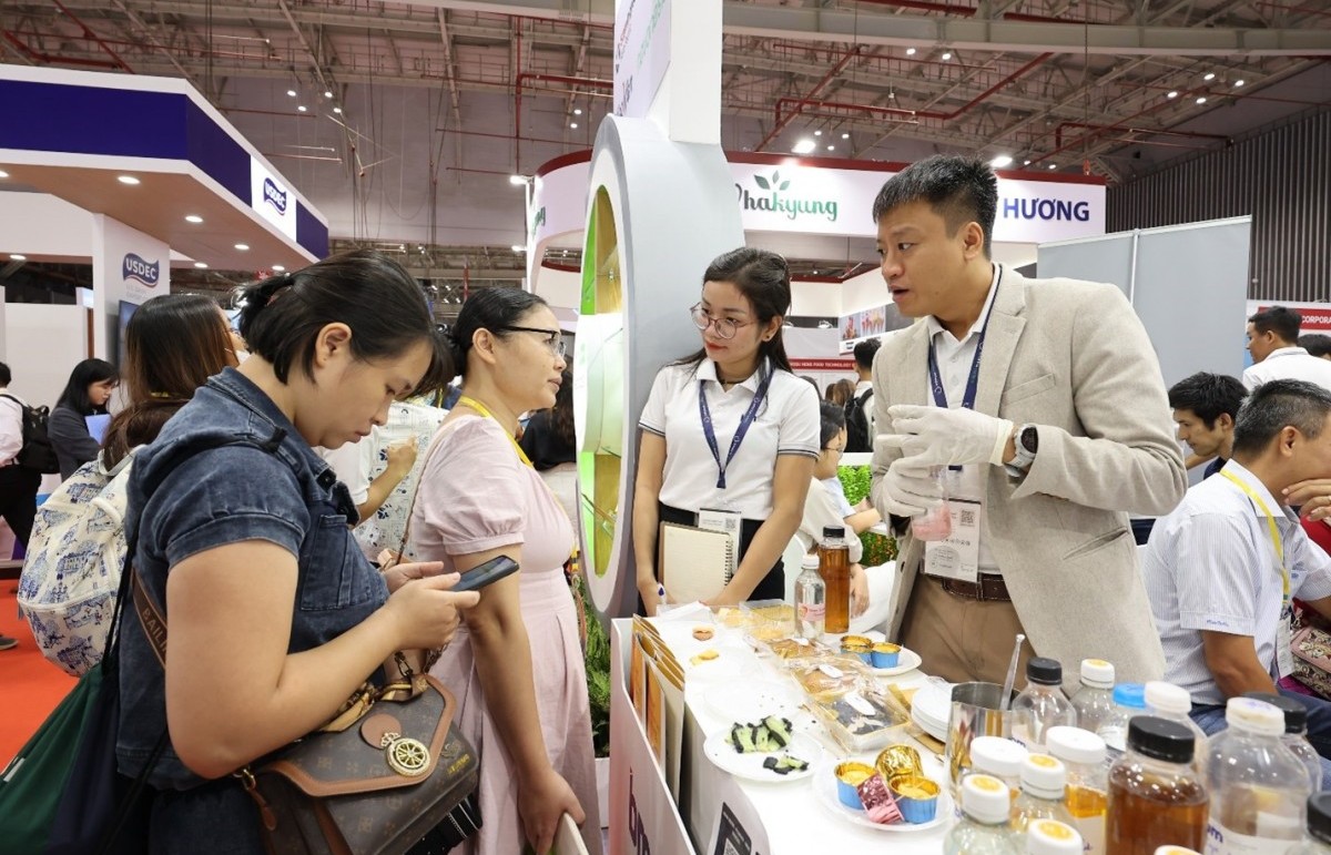 8,424 taste makers gather at FI Vietnam