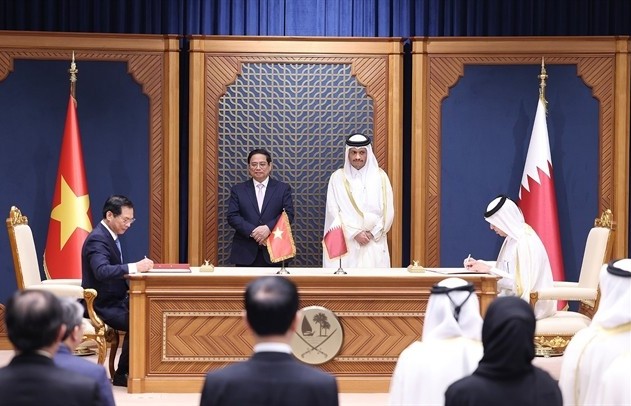 Multiple Việt Nam-Qatar cooperation agreements signed during PM