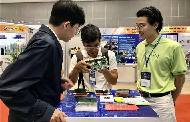 Vietnam’s first semiconductor expo underway in HCM City