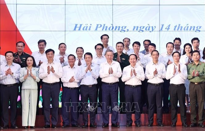 Party chief urges Hai Phong to become modern maritime economic hub