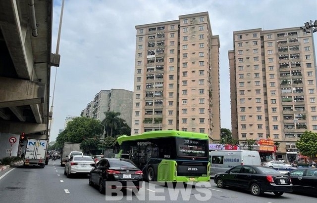 Hà Nội to change to green energy buses by 2035