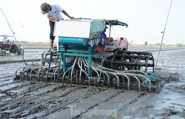 Weather-related risks, low interest rates hinder bank loans to agricultural sector