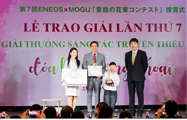 Young boy takes top prize at writing contest