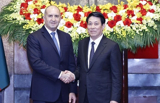 Vietnamese, Bulgarian Presidents hold press conference