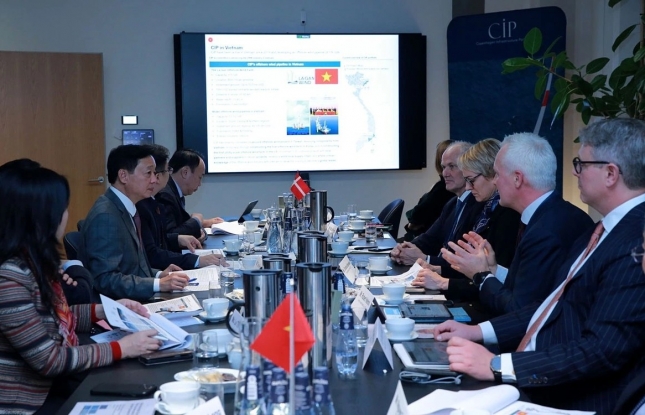 Vietnam seeks Danish assistance in green energy development