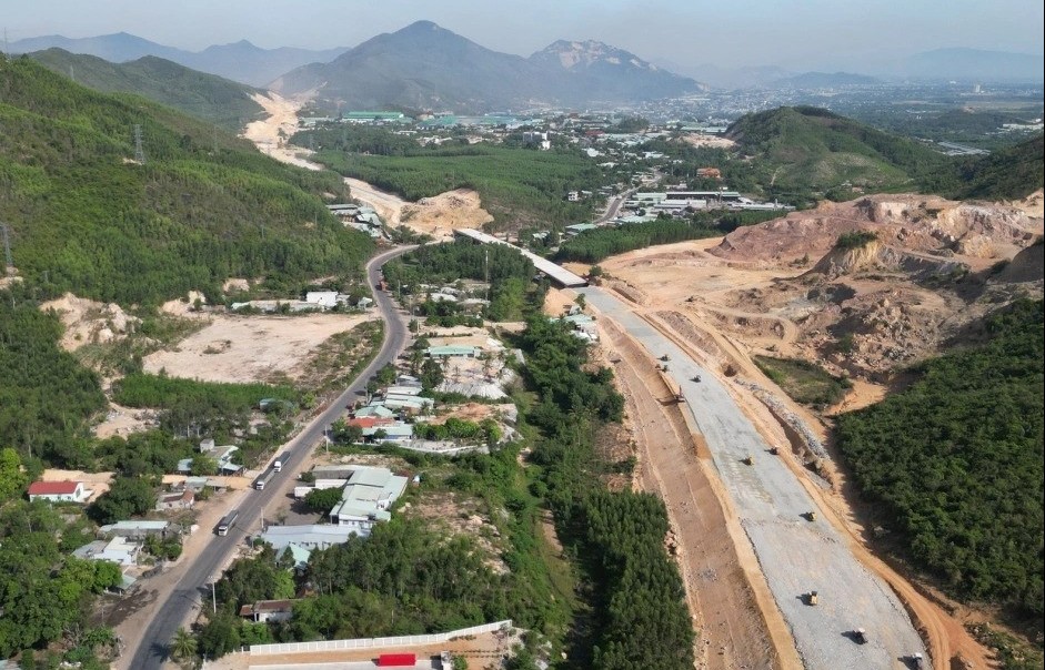 VND320-billion stopover to be built on North-South Expressway’s Quy Nhon - Chi Thanh section