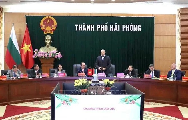 Bulgarian President visits northern Hai Phong port city