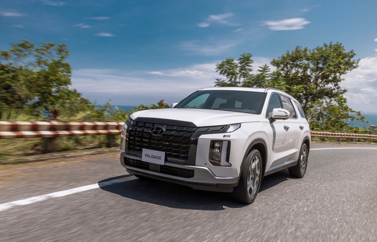 Bridgestone Vietnam officially becomes original equipment tire supplier for premium Hyundai Palisade - Prestige model