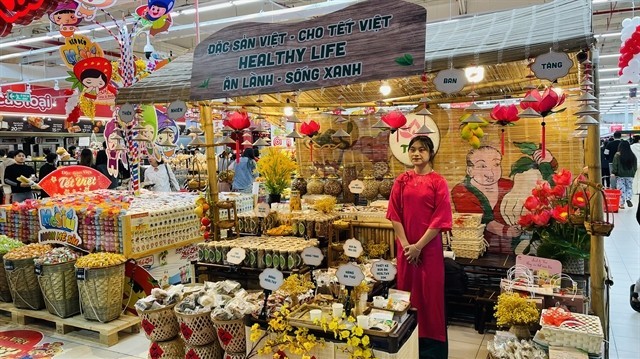 “Vietnamese Specialties for Vietnamese Tết” programme launched at Central Retail’s stores