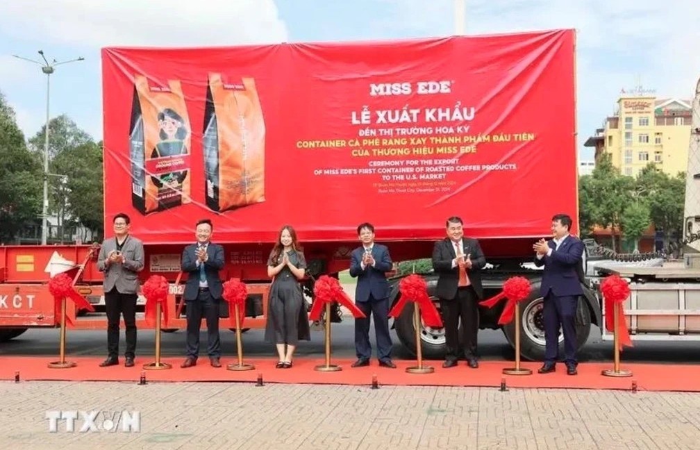 Dak Lak company exports first roasted coffee container to US