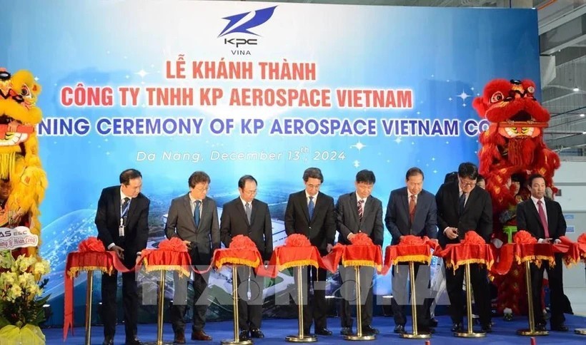 Aerospace factory opens in Da Nang