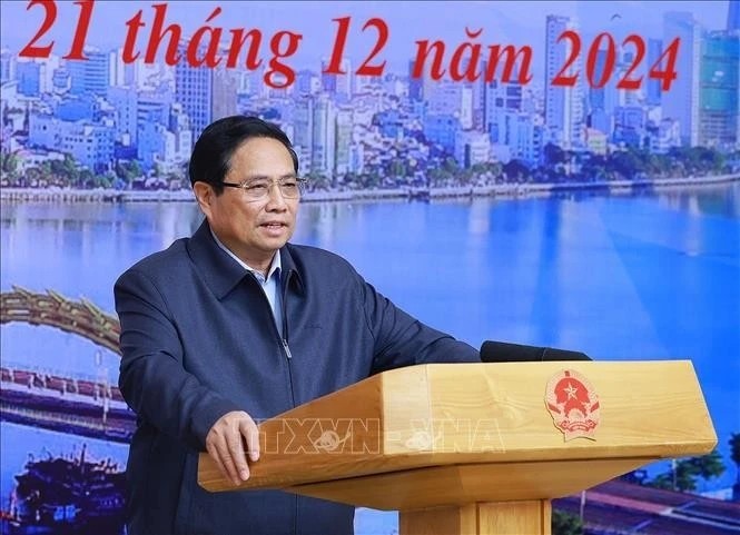 PM urges Da Nang to lead Vietnam’s economic transformation