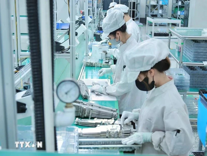 Vietnam works to develop digital technology industry